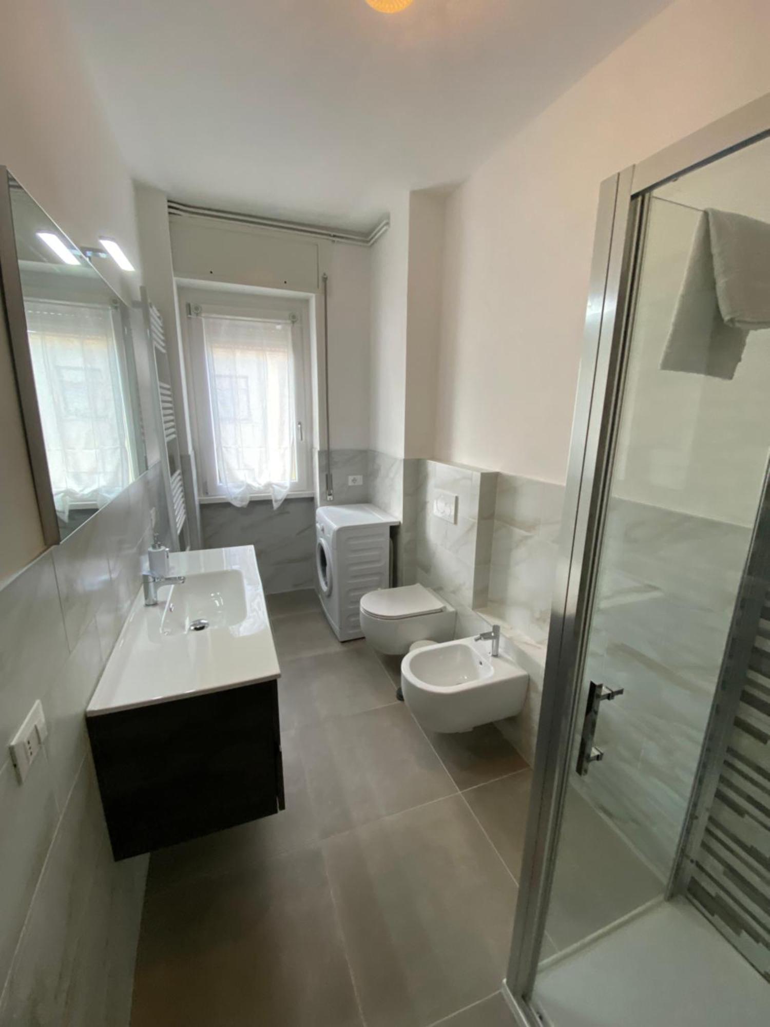 Cozy Lake Como Apartments Valmadrera Exterior foto