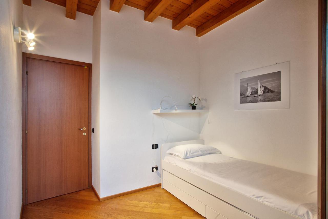 Cozy Lake Como Apartments Valmadrera Exterior foto